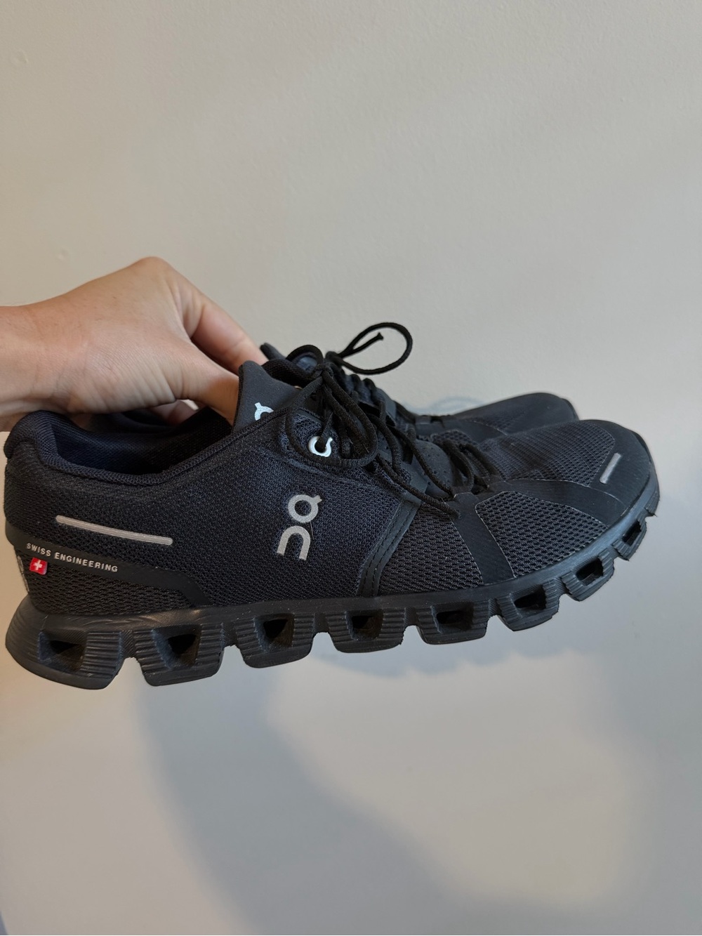 On Running Cloud Shoes in Black